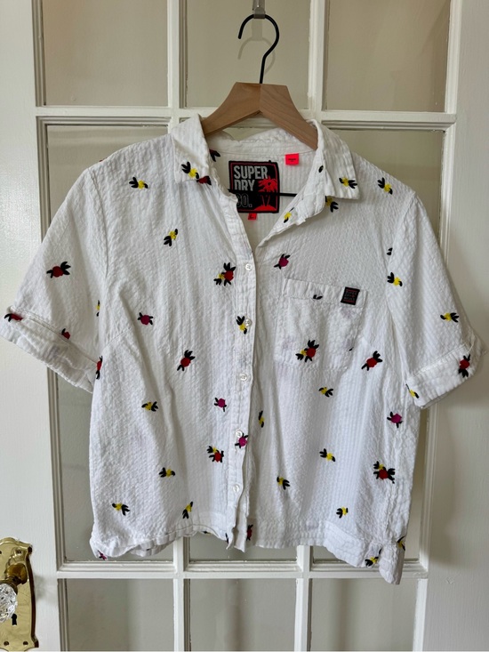 Superdry Other - Superdry Floral Embroidery Button-Down Short-Sleeve Shirt